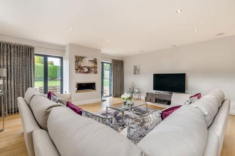 4 The Acres, Linton, Wetherby, LS22 4HG