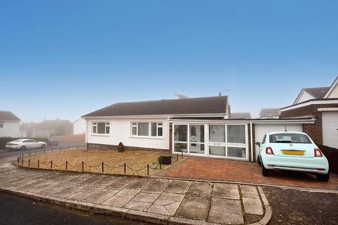 3 bedroom semi-detached bungalow for sale, 31 Highfield Close, Dinas Powys, CF64 4LR