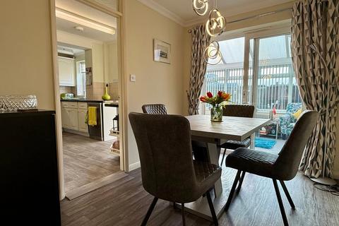 25 Coniston Walk, Hereford, HR4 9PP