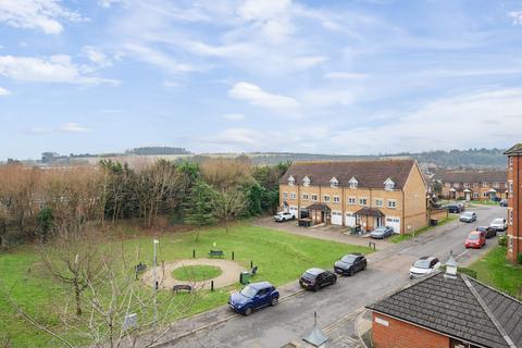 2 bedroom apartment for sale, Watling Gardens, Bedfordshire LU6