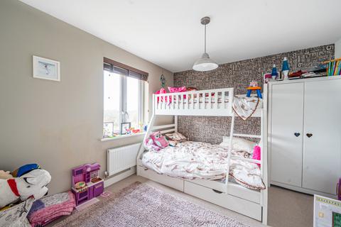 1 Vale Road, Bishops Cleeve, Cheltenham, GL52 8FJ
