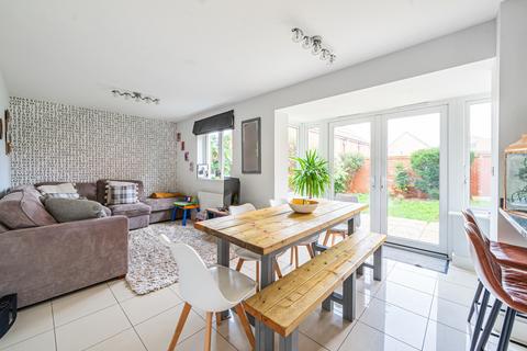 1 Vale Road, Bishops Cleeve, Cheltenham, GL52 8FJ