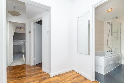 1 bedroom flat to rent, Barons Court Road, W14 9DU