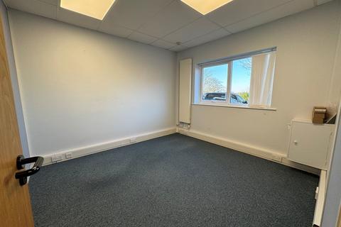 Office to rent, Ground Floor, F6 Fareham Heights, Standard Way, Fareham, PO16 8XT