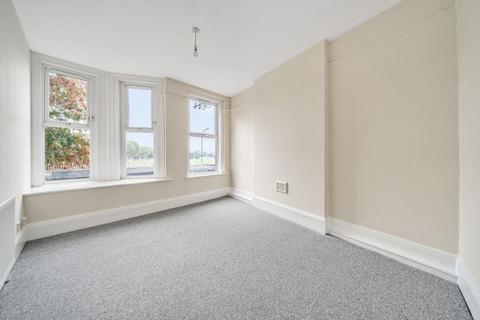 1 bedroom flat to rent, Catford Broadway, London, SE6 4SP