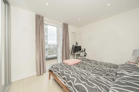 2 bedroom flat for sale, King Street, London W6