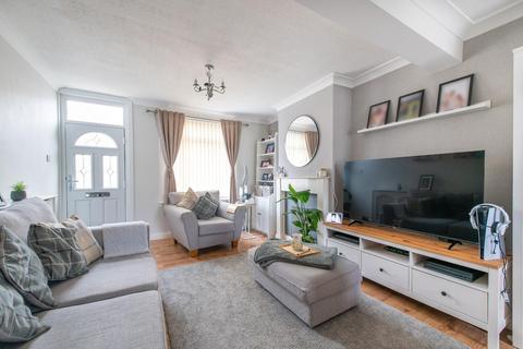 2 bedroom terraced house for sale, Wellington Road, West Dartford