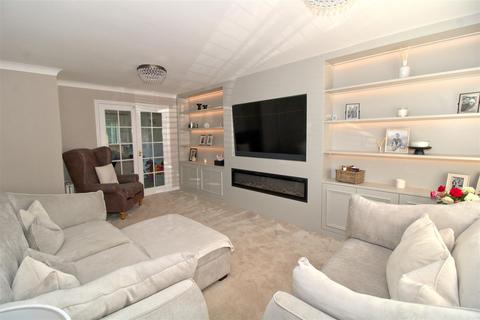 5 bedroom detached house for sale, Maple Leaf Close, Newhaven