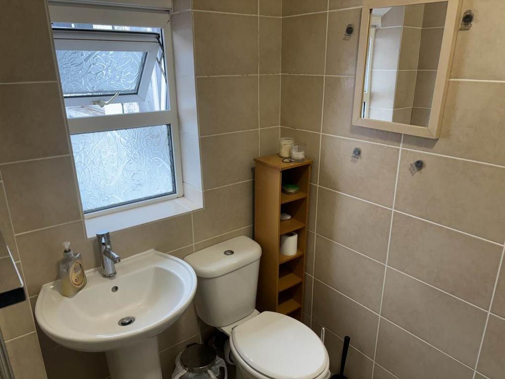 Bathroom 2