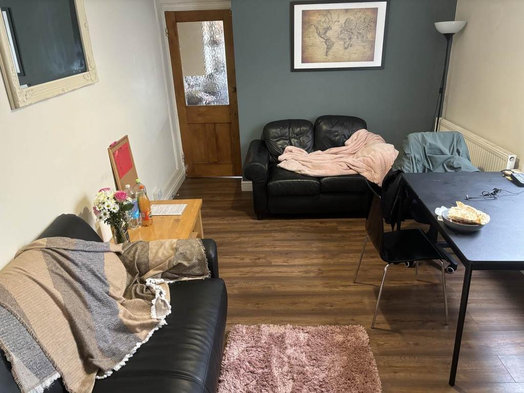 Living room 1