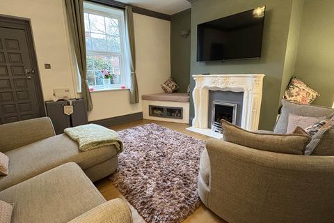 6 All Saints Close, Royton, Oldham, OL2 5RD