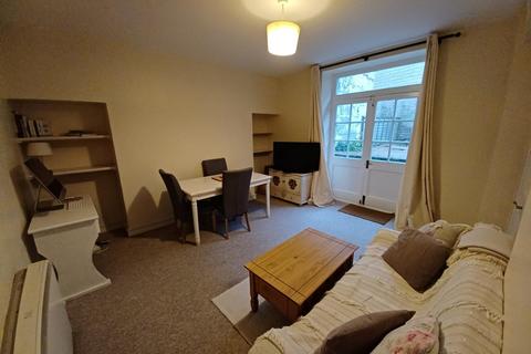 1 bedroom apartment to rent, Nelson Place West