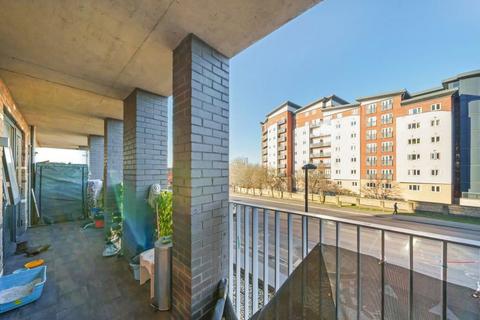 2 bedroom apartment for sale, Windsor Road, Slough, Berkshire, SL1 2NE