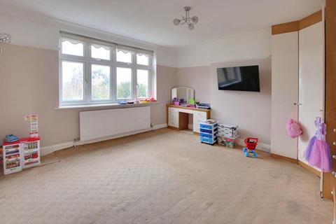 5 Barnfield Avenue, Croydon, CR0 8SF