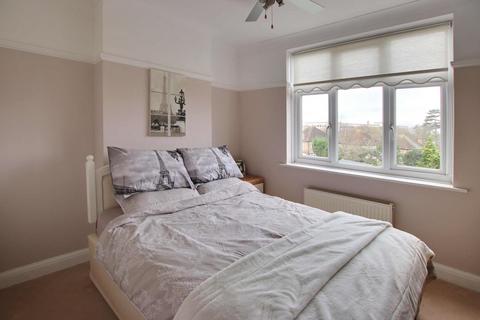 5 Barnfield Avenue, Croydon, CR0 8SF