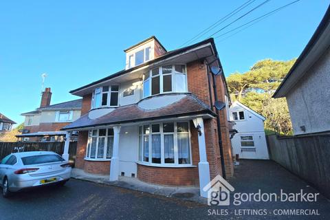 3 bedroom flat to rent, Queens Park Avenue, Bournemouth BH8