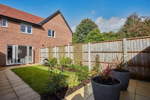 2 bedroom semi-detached house for sale, Highlands Lane, Rotherfield Greys, Henley-on-Thames, Oxfordshire, RG9