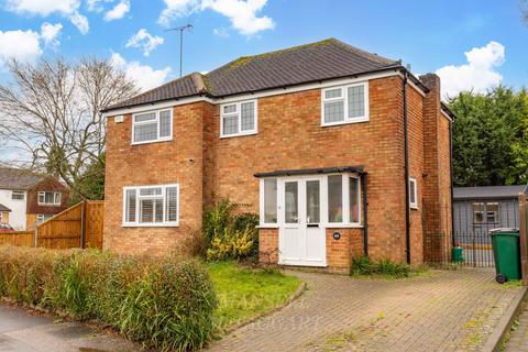 3 bedroom detached house for sale, Burns Road, Crawley RH10