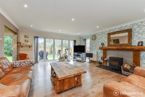 4 bedroom detached bungalow for sale, Fawley Road, Hythe, Hampshire