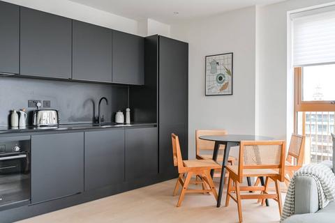 2 bedroom flat for sale, East Quarter, London E14