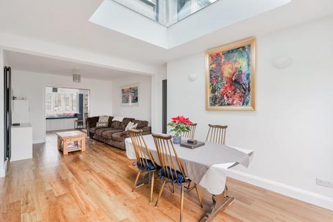 85 Thorndon Gardens, Epsom, KT19 0QD