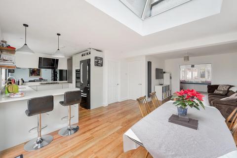 85 Thorndon Gardens, Epsom, KT19 0QD