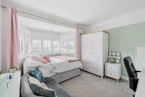 85 Thorndon Gardens, Epsom, KT19 0QD