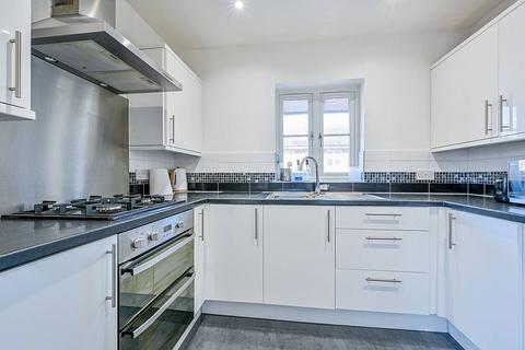 2 bedroom flat for sale, Beechwood Grove, Acton, London, W3