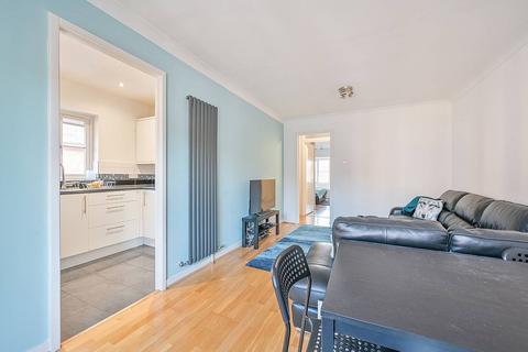 2 bedroom flat for sale, Beechwood Grove, Acton, London, W3