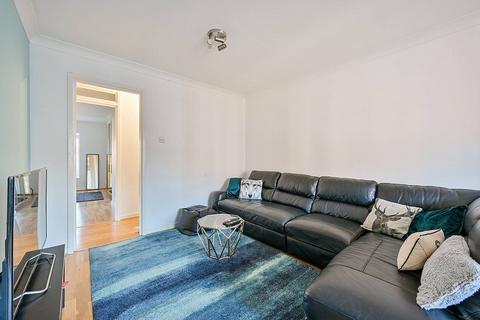 2 bedroom flat for sale, Beechwood Grove, Acton, London, W3