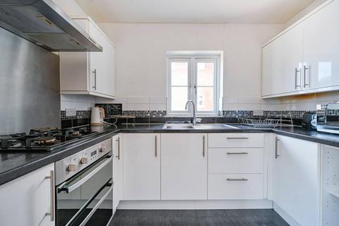 2 bedroom flat for sale, Beechwood Grove, Acton, London, W3