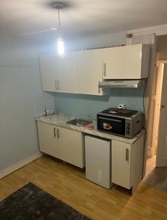 1 bedroom flat to rent, New North Road, Ilford, Essex, IG6