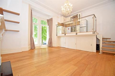 4, Ravensbourne House Arlington Road, Twickenham, TW1 2AX