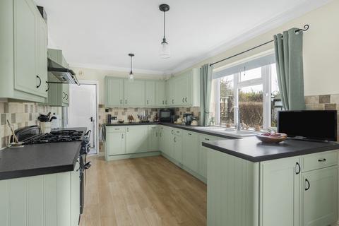 15 Chapel Lane, Sutton Courtenay, Abingdon, OX14 4AN