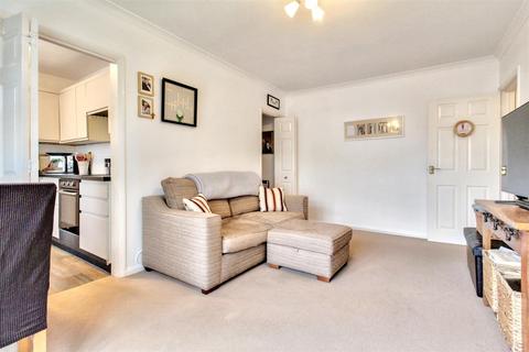 1 bedroom flat for sale, St. Botolphs Road, Worthing