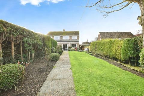 3 bedroom semi-detached house for sale, Cemetery Road, Winterton, Scunthorpe