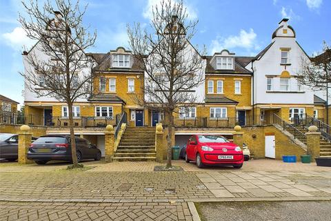 4 bedroom terraced house to rent, Admiralty Way, Teddington