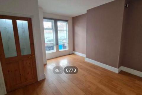 2 bedroom terraced house to rent, 79, Raglan Street, HULL, HU5 2JA