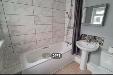 2 bedroom terraced house to rent, 79, Raglan Street, HULL, HU5 2JA