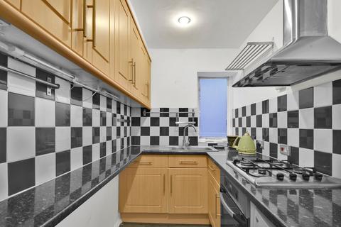 1 bedroom flat to rent, Chiswick High Road, Chiswick, W4