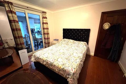 1 bedroom in a house share to rent, Nutfield Road, Thornton Heath, CR7