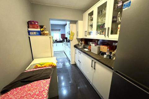 1 bedroom in a house share to rent, Nutfield Road, Thornton Heath, CR7