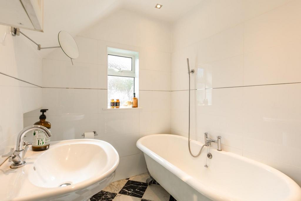 Bathroom 3
