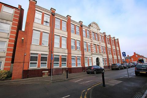 2 bedroom flat for sale, Adnitt Road, Northampton