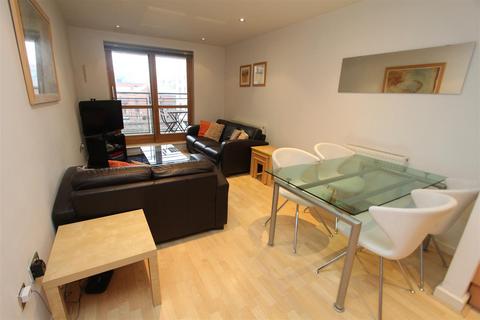 2 bedroom flat to rent, Balmoral Place, Brewery Wharf