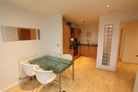 2 bedroom flat to rent, Balmoral Place, Brewery Wharf