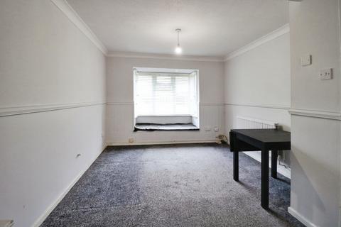 1 bedroom flat to rent, Littlebury Green, Basildon, SS13