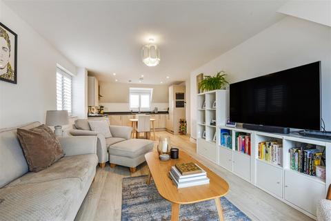 2 bedroom apartment for sale, Sandpiper Road, Chichester