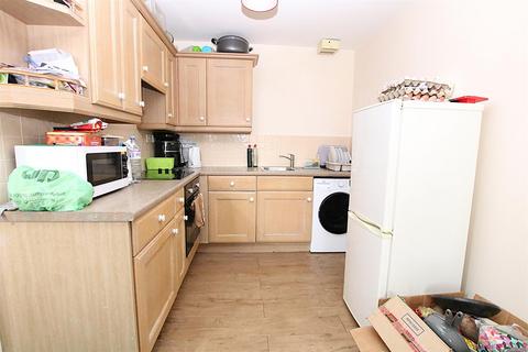 2 bedroom flat for sale, Henry Bird Way, Northampton