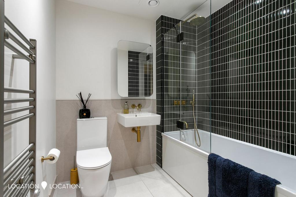Main Bathroom